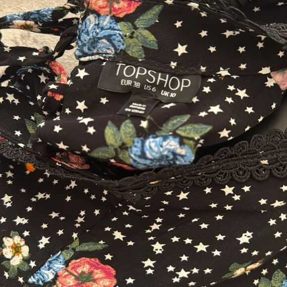 TOPSHOP Lace Up Floral Dresss - Picture 4 of 7